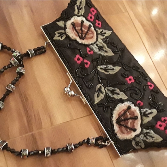 Handbags - Beaded & Embroidered purse